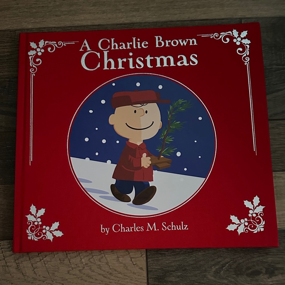 Peanuts Red 'A Charlie Brown Christmas' Book